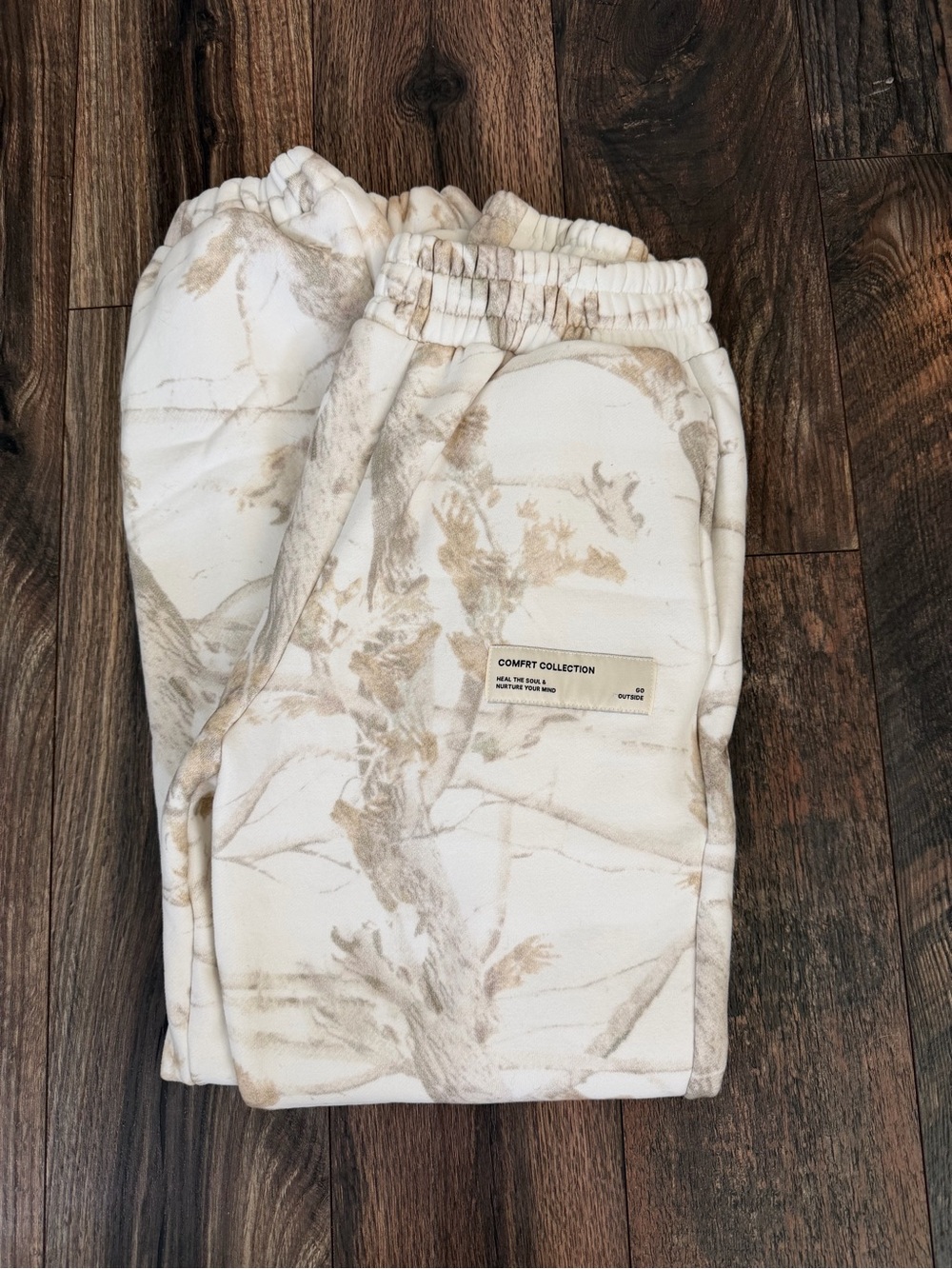 Comfort Collection Women's Camo sweatpants